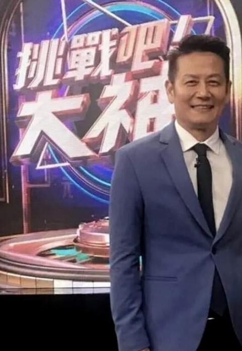 OB大神高颜眼镜妹被抓着头发后入撕破丝袜强插全程浪叫不停 - 少女都市